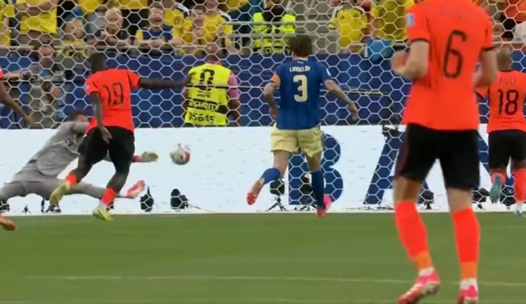 荷兰5-1横扫瑞典 布罗比加克波双星闪耀 暂升小组第一