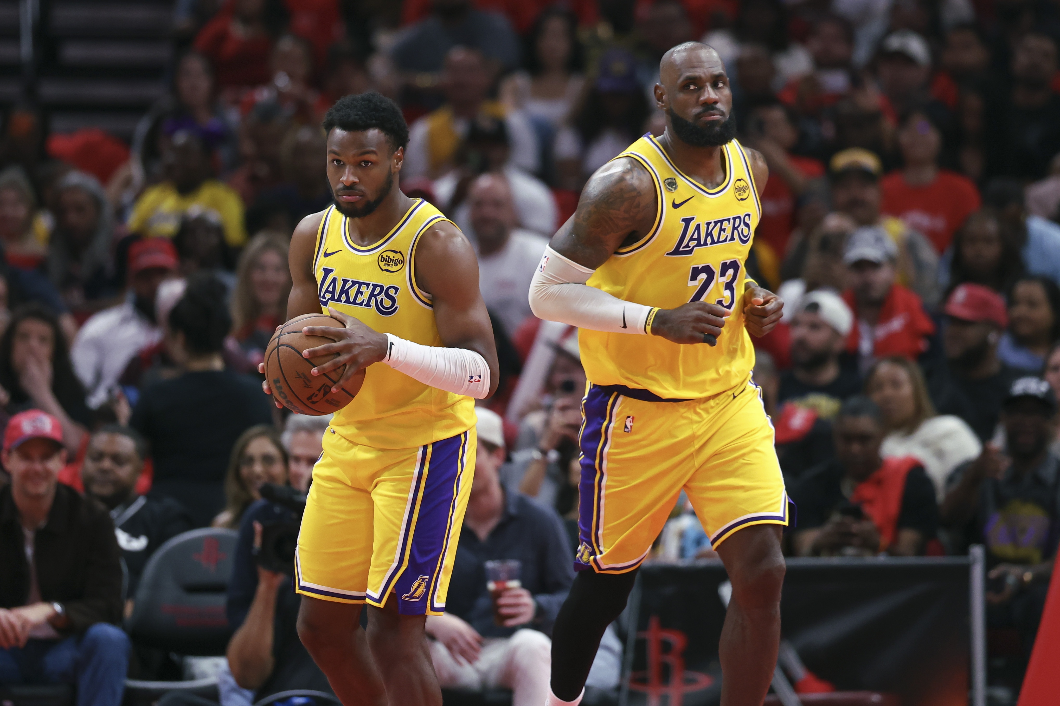 ESPN：詹姆斯确认下家后湖人将交易布朗尼