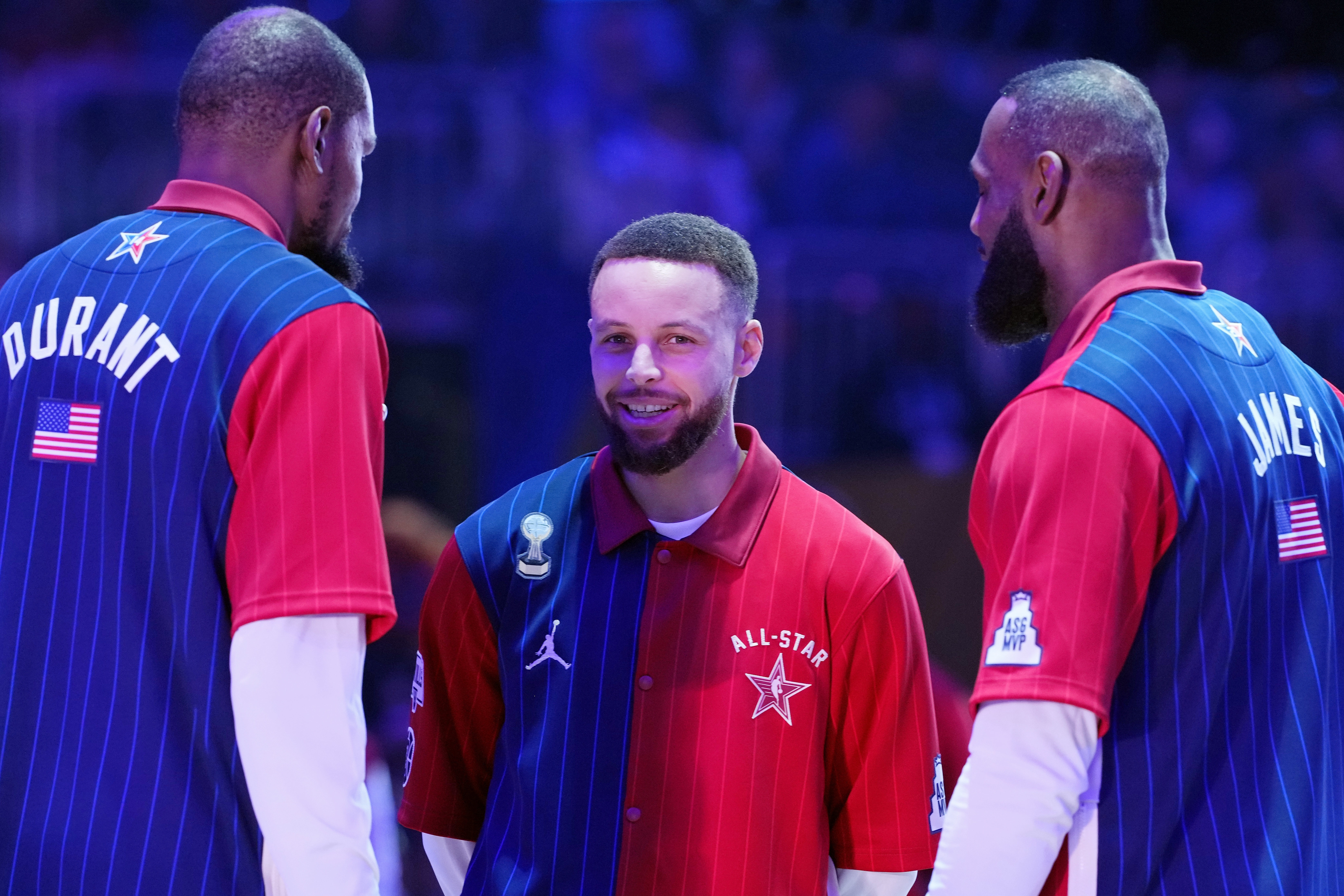 美记：杜兰特加盟73胜勇士前刚被翻盘 詹姆斯上次交手赢了勇士