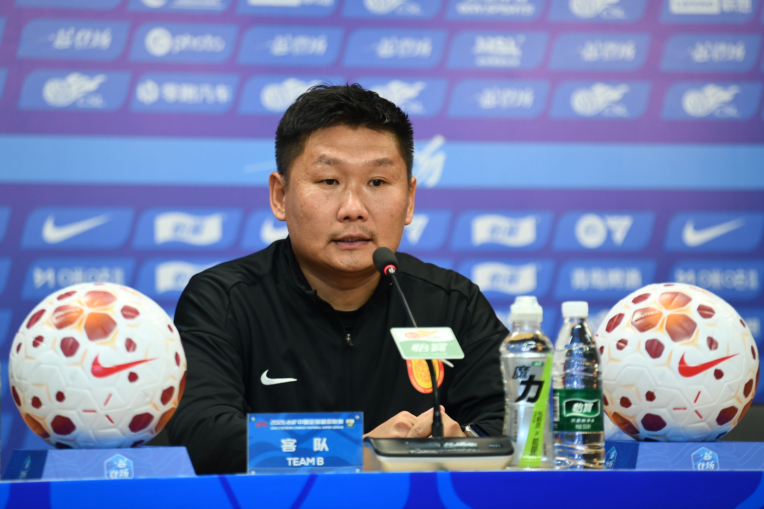 刘建业两回合算死蓉城：U21防线硬扛高压，替补奇兵破局