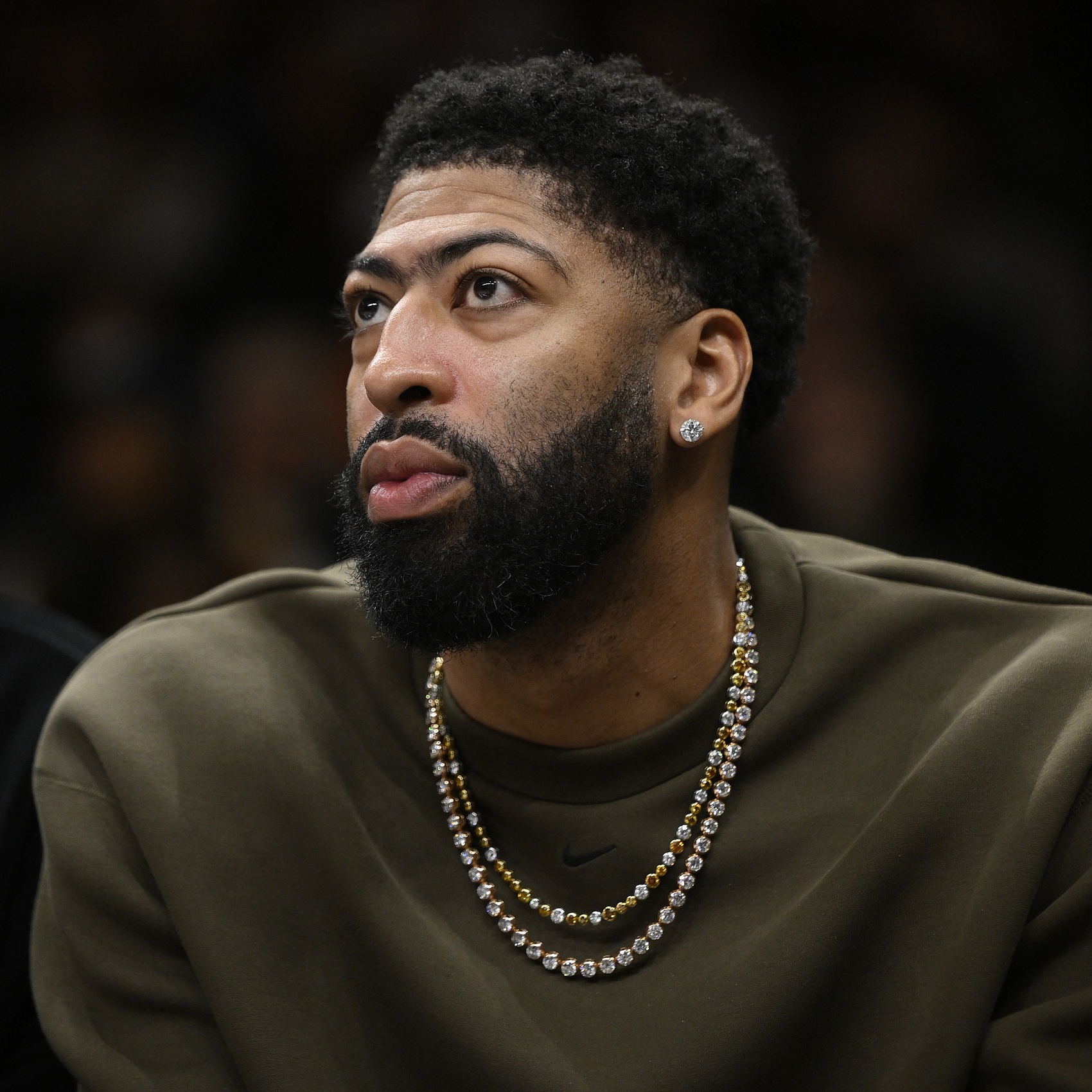 詹姆斯去哪儿与伦纳德交易冻结 NBA多队陷入连锁停滞