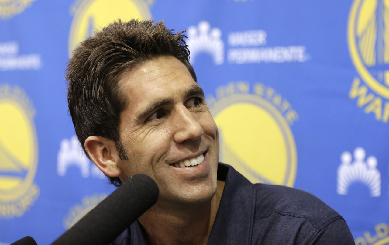 勒布朗·詹姆斯确定加盟76人，联手恩比德马克西