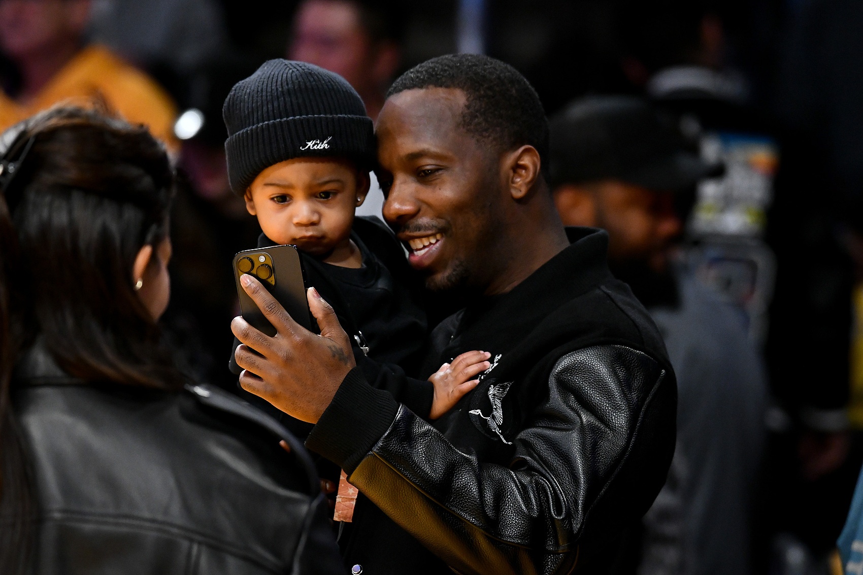詹姆斯亲自官宣加盟76人，里奇·保罗揭露假消息内幕