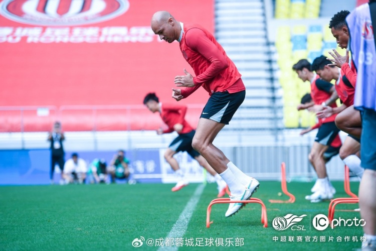 阿洛伊西：西班牙有球无球转换是学习模板 蓉城明日力争止颓