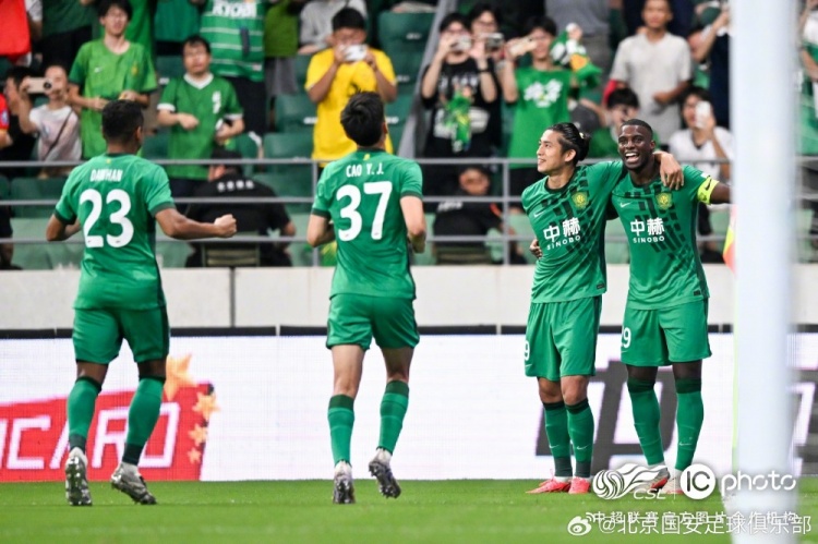 法比奥点射张稀哲制胜球 北京国安2-1浙江绿城