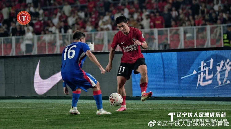 热菲尼奥双响 辽宁铁人楠波湾3-1力克上海申花 热菲尼奥双响 辽宁铁人楠波湾3-1力克上海申花
