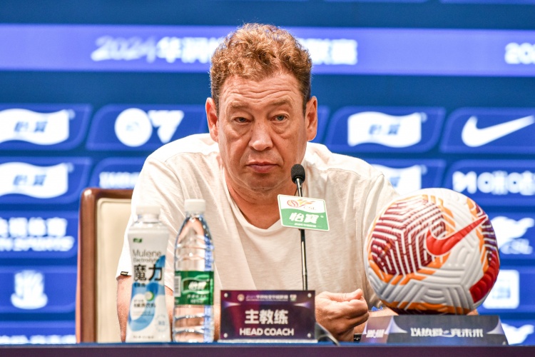 申花三连败斯卢茨基主动请辞 泰山韩鹏本周辞职