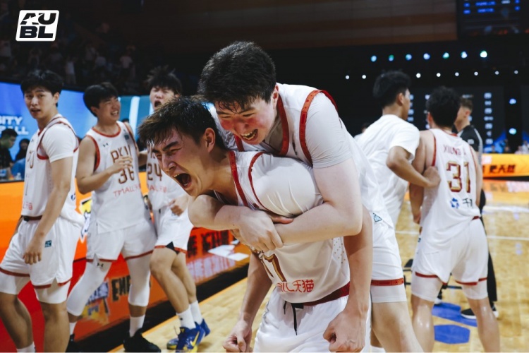 北京大学罚球准绝杀延世大学锁定C组第一 李东奇21分汪志鹏23+12