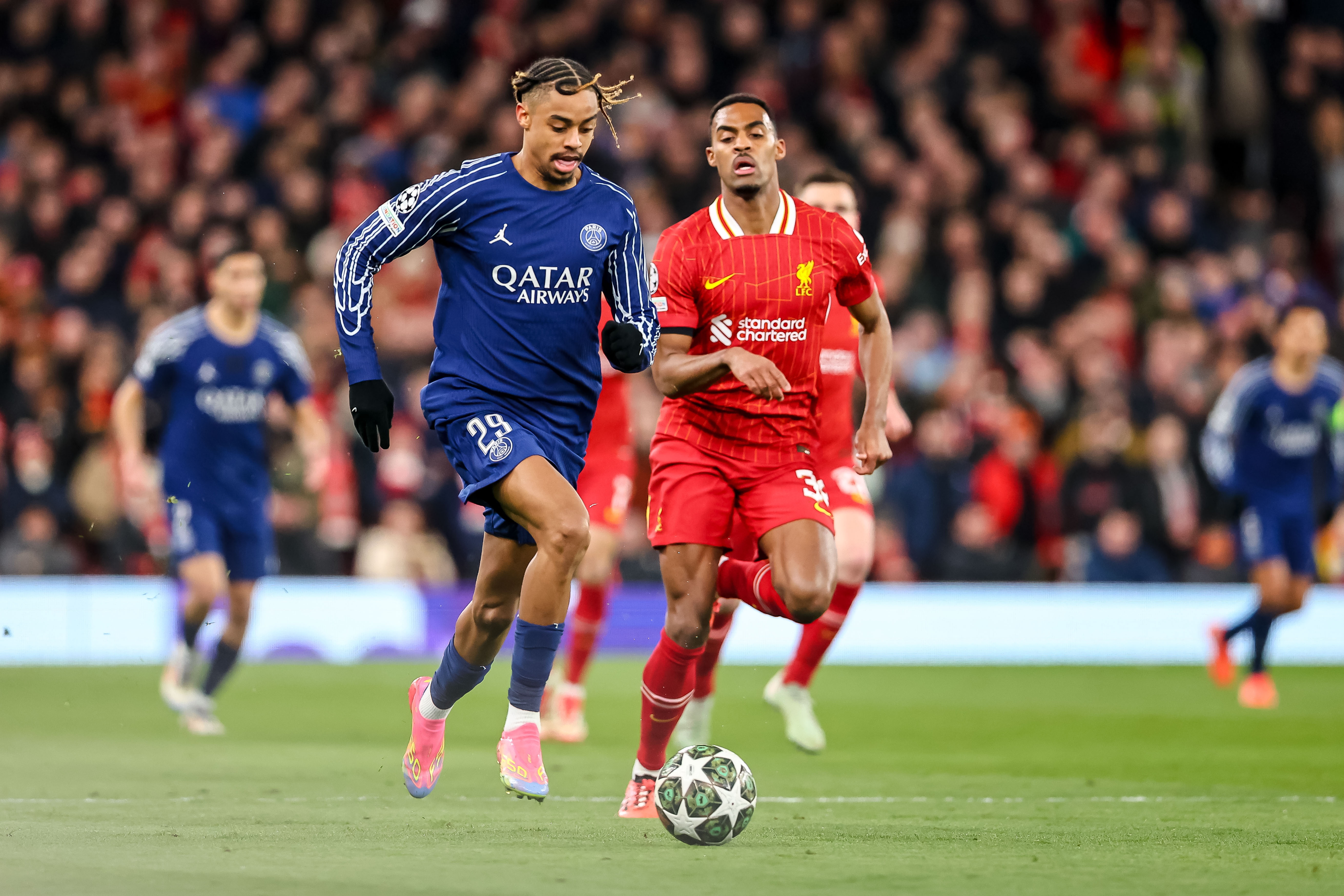 英媒:因热爱FIFA游戏,巴尔科拉可能会在利物浦选择29号球衣